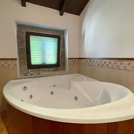 Espectacular Casa En Covelo Nyaraló Covelo (Pontevedra)