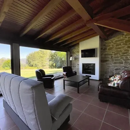 Holiday home Espectacular Casa En Covelo *